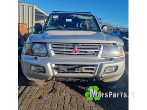 Used Style, middle right Mitsubishi Pajero Hardtop (V6/7) 3.2 DI-D 16V Price on request offered by Autodemontagebedrijf De Mars