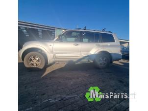 Used Rear side panel, left Mitsubishi Pajero Hardtop (V6/7) 3.2 DI-D 16V Price on request offered by Autodemontagebedrijf De Mars