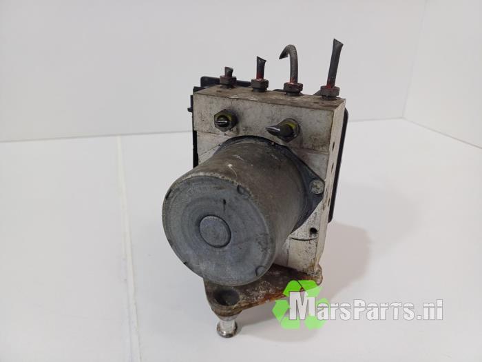 Usagé Pompe ABS Volkswagen Crafter 2.5 TDI 30/32/35/46/50 Prix € 300,00 Règlement à la marge proposé par Autodemontagebedrijf De Mars
