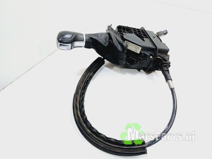 Automatic gear selector from a Volkswagen Passat (3C2) 3.6 FSI R36 24V 4Motion 2011