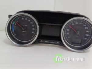 Used Odometer KM Peugeot 508 SW (8E/8U) 2.0 RXH HYbrid4 16V Price € 125,00 Margin scheme offered by Autodemontagebedrijf De Mars