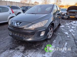 Used Body control computer Peugeot 308 (4A/C) 2.0 HDi 16V FAP Price € 100,00 Margin scheme offered by Autodemontagebedrijf De Mars