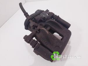 Used Rear brake calliper, right Landrover Range Rover Evoque (LVJ/LVS) 2.2 eD4 16V 5-drs. Price € 90,00 Margin scheme offered by Autodemontagebedrijf De Mars