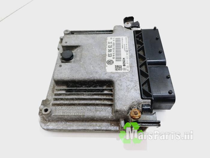 Engine management computer from a Seat Leon (1P1) 1.9 TDI 105 2009
