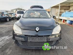 Used Sill, right Renault Megane III Grandtour (KZ) 1.5 dCi 90 Price on request offered by Autodemontagebedrijf De Mars