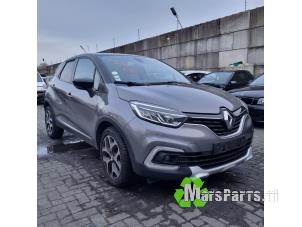 Used Sill, right Renault Captur (2R) 1.5 Energy dCi 90 FAP Price on request offered by Autodemontagebedrijf De Mars