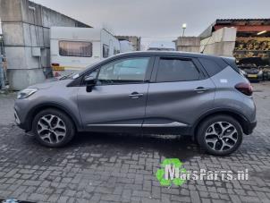 Used Central strip, left Renault Captur (2R) 1.5 Energy dCi 90 FAP Price on request offered by Autodemontagebedrijf De Mars