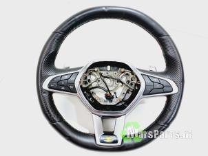 Used Steering wheel Renault Clio V (RJAB) 1.3 TCe 130 16V Price € 150,00 Margin scheme offered by Autodemontagebedrijf De Mars