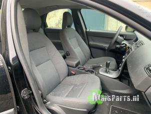 Used Front seatbelt, left Volvo S40 (MS) 2.4 20V Price € 60,00 Margin scheme offered by Autodemontagebedrijf De Mars
