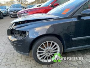 Used Front wing, left Volvo S40 (MS) 2.4 20V Price € 50,00 Margin scheme offered by Autodemontagebedrijf De Mars