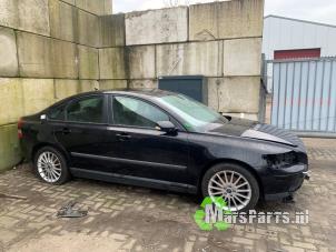Used Sill, right Volvo S40 (MS) 2.4 20V Price on request offered by Autodemontagebedrijf De Mars