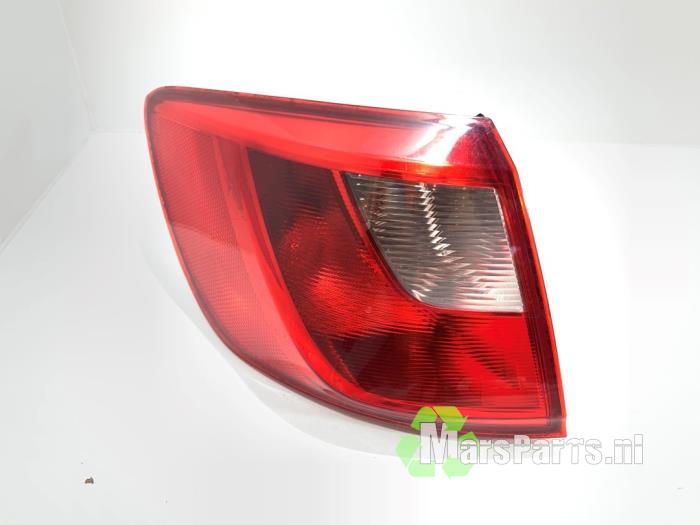 Rücklicht links van een Seat Ibiza ST (6J8) 1.2 TDI Ecomotive 2011