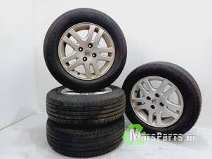 Used Set of wheels + tyres Peugeot 307 SW (3H) 2.0 HDi 135 16V FAP Price € 200,00 Margin scheme offered by Autodemontagebedrijf De Mars