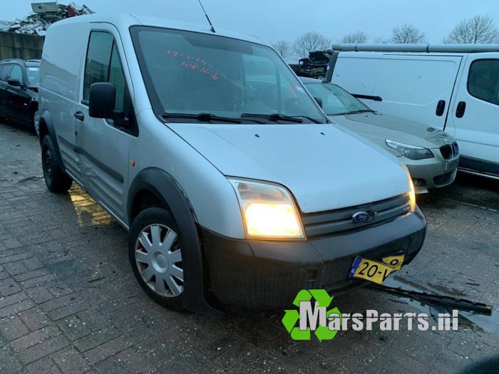 Metal cutting part right rear from a Ford Transit Connect 1.8 TDCi 75 2007