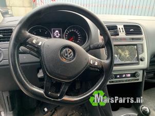 Usagé Panneau de commandes chauffage Volkswagen Polo V (6R) 1.4 TDI DPF BlueMotion technology Prix € 50,00 Règlement à la marge proposé par Autodemontagebedrijf De Mars