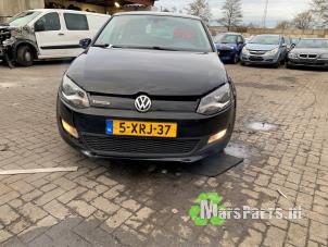 Used Metal cutting part front Volkswagen Polo V (6R) 1.4 TDI DPF BlueMotion technology Price on request offered by Autodemontagebedrijf De Mars