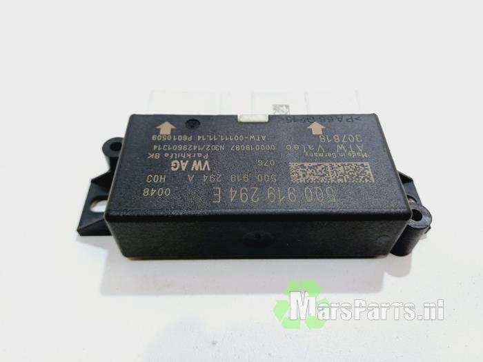 PDC Module from a Volkswagen Golf VII (AUA) 1.0 TSI 12V BlueMotion 2018