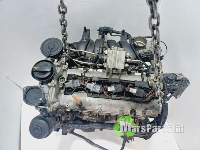 Motor van een Volkswagen Golf V (1K1) 1.4 FSI 16V 2004