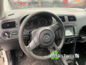 Used Odometer KM Volkswagen Polo V (6R) 1.6 TDI 16V 90 Price € 80,00 Margin scheme offered by Autodemontagebedrijf De Mars