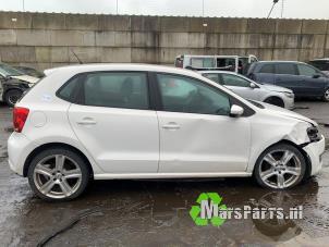 Used Style, middle right Volkswagen Polo V (6R) 1.6 TDI 16V 90 Price on request offered by Autodemontagebedrijf De Mars