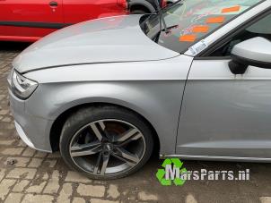 Used Front wing, left Audi A3 Sportback (8VA/8VF) 1.6 TDI 16V Price € 250,00 Margin scheme offered by Autodemontagebedrijf De Mars