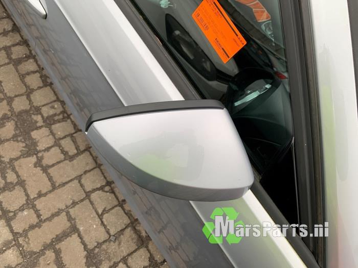 Wing mirror, right from a Audi A3 Sportback (8VA/8VF) 1.6 TDI 16V 2017