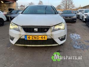 Used Front left bodywork corner Seat Leon ST (5FF) 1.4 TSI ACT 16V Price on request offered by Autodemontagebedrijf De Mars