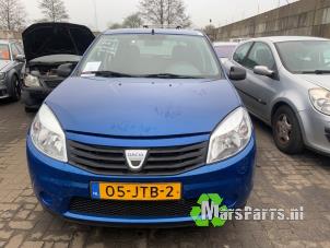 Used Metal cutting part right front Dacia Sandero I (BS) 1.2 16V Price on request offered by Autodemontagebedrijf De Mars