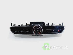 Used Clock Mercedes E (W213) E-220d 2.0 Turbo 16V Price € 100,00 Margin scheme offered by Autodemontagebedrijf De Mars