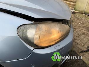 Used Headlight, right Volkswagen Golf VI (5K1) 2.0 TDI 16V Price € 100,00 Margin scheme offered by Autodemontagebedrijf De Mars