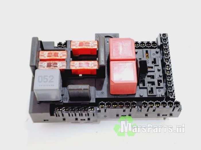 Begagnade Säkringsbox Mercedes E (W213) E-220d 2.0 Turbo 16V Pris € 45,00 Marginaltabell erbjuds av Autodemontagebedrijf De Mars