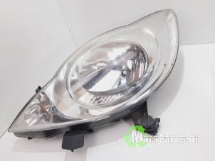 Used Headlight, left Peugeot 107 1.0 12V Price € 70,00 Margin scheme offered by Autodemontagebedrijf De Mars
