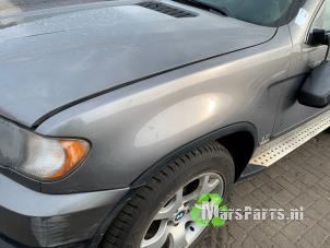 Used Front wing, left BMW X5 (E53) 3.0 24V Price € 100,00 Margin scheme offered by Autodemontagebedrijf De Mars