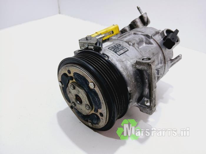 Gebrauchte Klimapumpe Peugeot 2008 (UD/UK/UR/US/UX) 1.2 VTi 12V PureTech 130 Preis € 200,00 Margenregelung angeboten von Autodemontagebedrijf De Mars
