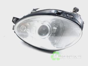 Used Headlight, right Mercedes R (W251) 3.0 320 CDI 24V 4-Matic Price € 200,00 Margin scheme offered by Autodemontagebedrijf De Mars