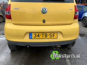 Używane Zderzak tylny Volkswagen Fox (5Z) 1.4 16V Cena € 50,00 Procedura marży oferowane przez Autodemontagebedrijf De Mars