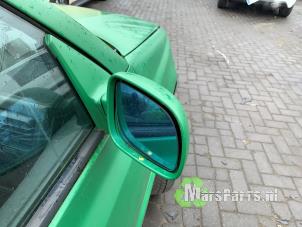 Używane Lusterko zewnetrzne prawe Volkswagen Golf III Cabrio Restyling (1E7) 1.6 Cena € 30,00 Procedura marży oferowane przez Autodemontagebedrijf De Mars