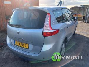 Used Taillight, right Renault Grand Scénic III (JZ) 1.4 16V TCe 130 Price € 50,00 Margin scheme offered by Autodemontagebedrijf De Mars