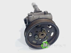 Used Power steering pump Audi TT (8N3) 1.8 T 20V Quattro Price € 30,00 Margin scheme offered by Autodemontagebedrijf De Mars