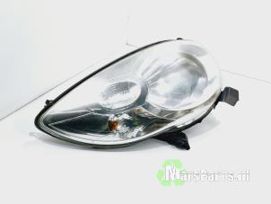 Used Headlight, right Citroen C1 1.0 12V Price € 40,00 Margin scheme offered by Autodemontagebedrijf De Mars