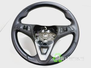 Usagé Volant Opel Corsa E 1.3 CDTi 16V ecoFLEX Prix € 45,00 Règlement à la marge proposé par Autodemontagebedrijf De Mars
