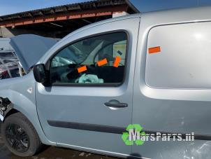 Usagé Portière 2portes gauche Renault Kangoo Express (FW) 1.5 dCi 70 Prix € 100,00 Règlement à la marge proposé par Autodemontagebedrijf De Mars