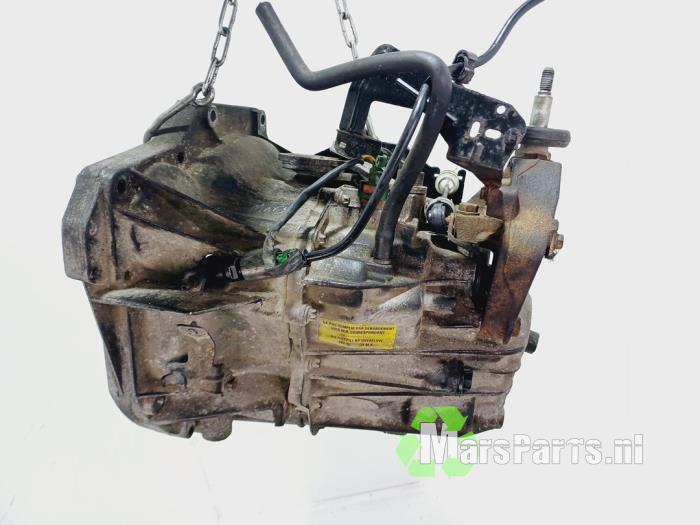 Getriebe van een Renault Master III (FD/HD) 2.5 dCi 150 FAP 2007