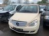 Montant avant droit d'un Mercedes-Benz B (W245,242) 2.0 B-180 CDI 16V 2007