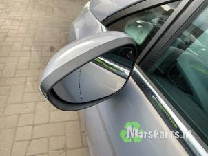 Used Wing mirror, left Ford Fiesta 6 (JA8) 1.6 TDCi 95 Price € 50,00 Margin scheme offered by Autodemontagebedrijf De Mars