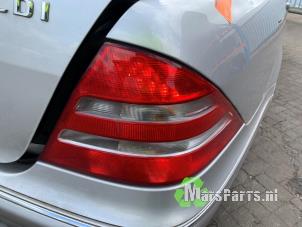 Used Taillight, right Mercedes S (W220) 3.2 S-320 CDI 24V Price € 40,00 Margin scheme offered by Autodemontagebedrijf De Mars