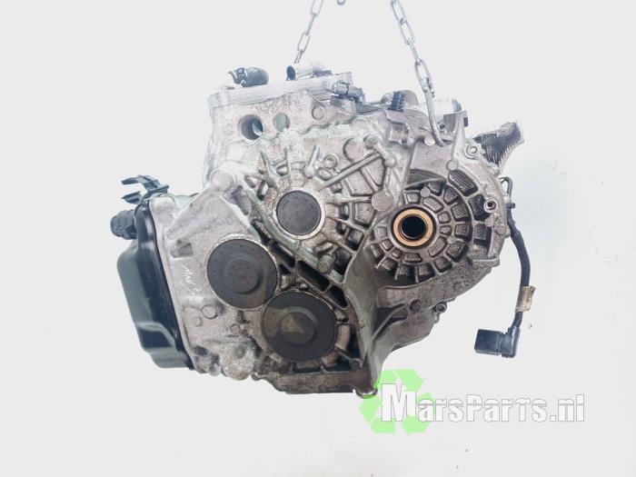 Gearbox from a Volkswagen Golf VIII (CD1) 2.0 TSI R 16V 4Motion 2020