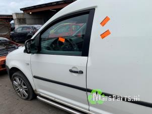 Gebrauchte Tür 2-türig links Volkswagen Caddy III (2KA,2KH,2CA,2CH) 2.0 SDI Preis € 100,00 Margenregelung angeboten von Autodemontagebedrijf De Mars