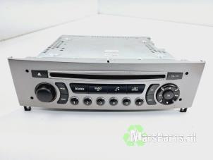 Used Radio CD player Peugeot 308 (4A/C) 1.6 VTI 16V Price € 40,00 Margin scheme offered by Autodemontagebedrijf De Mars