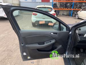 Gebrauchte Elektrisches Fenster Schalter Renault Clio V (RJAB) 1.5 Blue dCi 115 Preis € 50,00 Margenregelung angeboten von Autodemontagebedrijf De Mars